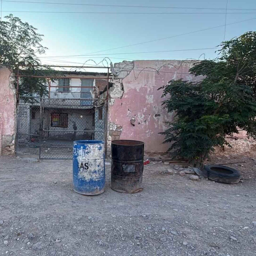 Sujetos armados dispararon al menos seis veces contra una vivienda en Granjas de Chapultepec